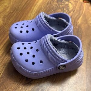 Kids Purple Fleece Lined Crocs